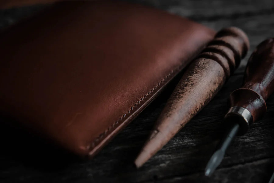 Leather Mens Wax Melt-Leather, Cedar, & Musk