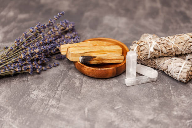 What Are The Benefits Of Lavender & Sage Aromatherapy